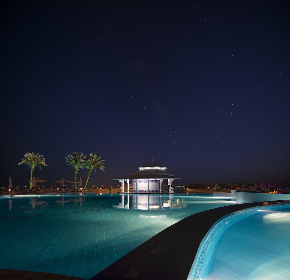 Concorde Moreen Beach Resort & Spa — Swimming pool in Marsa Alam, Red Sea