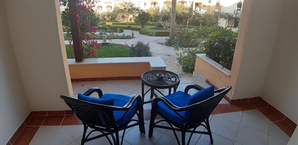 Concorde Moreen Beach Resort & Spa — Hotel building in Marsa Alam, Red Sea