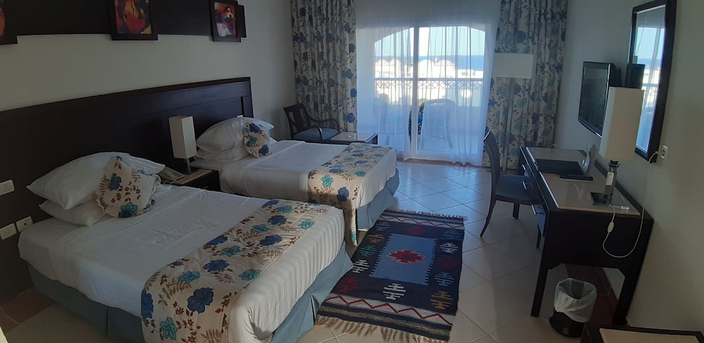 Concorde Moreen Beach Resort & Spa — Hotel rooms in Marsa Alam, Red Sea