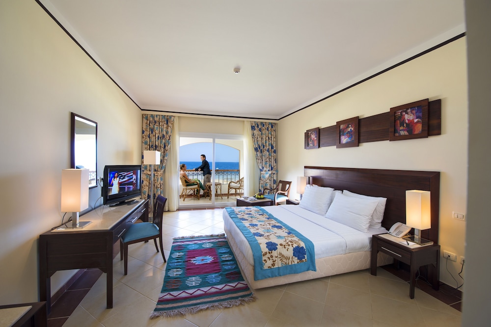 Concorde Moreen Beach Resort & Spa — Hotel rooms in Marsa Alam, Red Sea