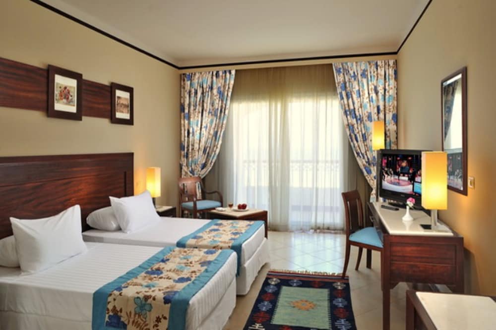 Concorde Moreen Beach Resort & Spa — Hotel rooms in Marsa Alam, Red Sea