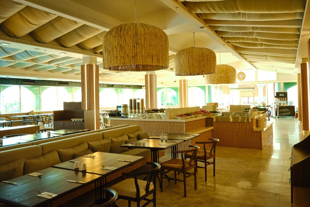 Laur Hotels Experience & Elegance — Restaurant & bars in Didim, Aydin