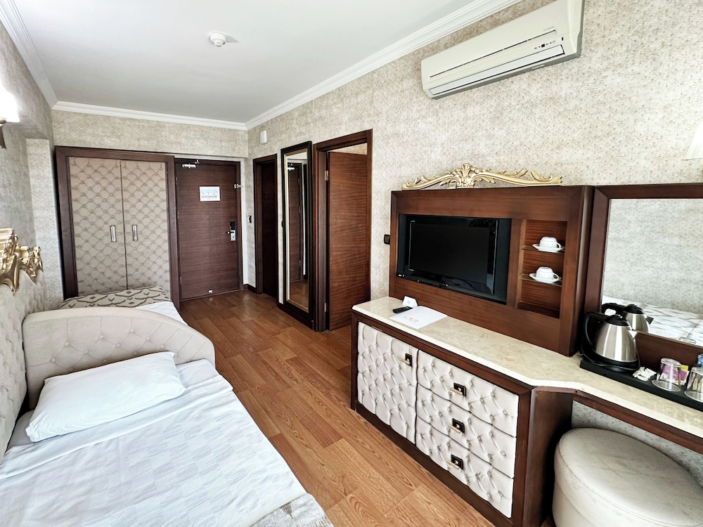 Laur Hotels Experience & Elegance — Hotel rooms in Didim, Aydin