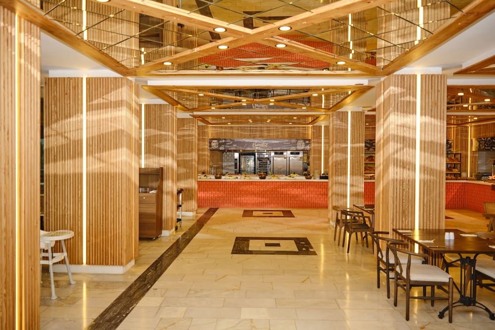Laur Hotels Experience & Elegance — Restaurant & bars in Didim, Aydin