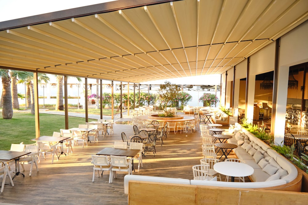 Laur Hotels Experience & Elegance — Restaurant & bars in Didim, Aydin