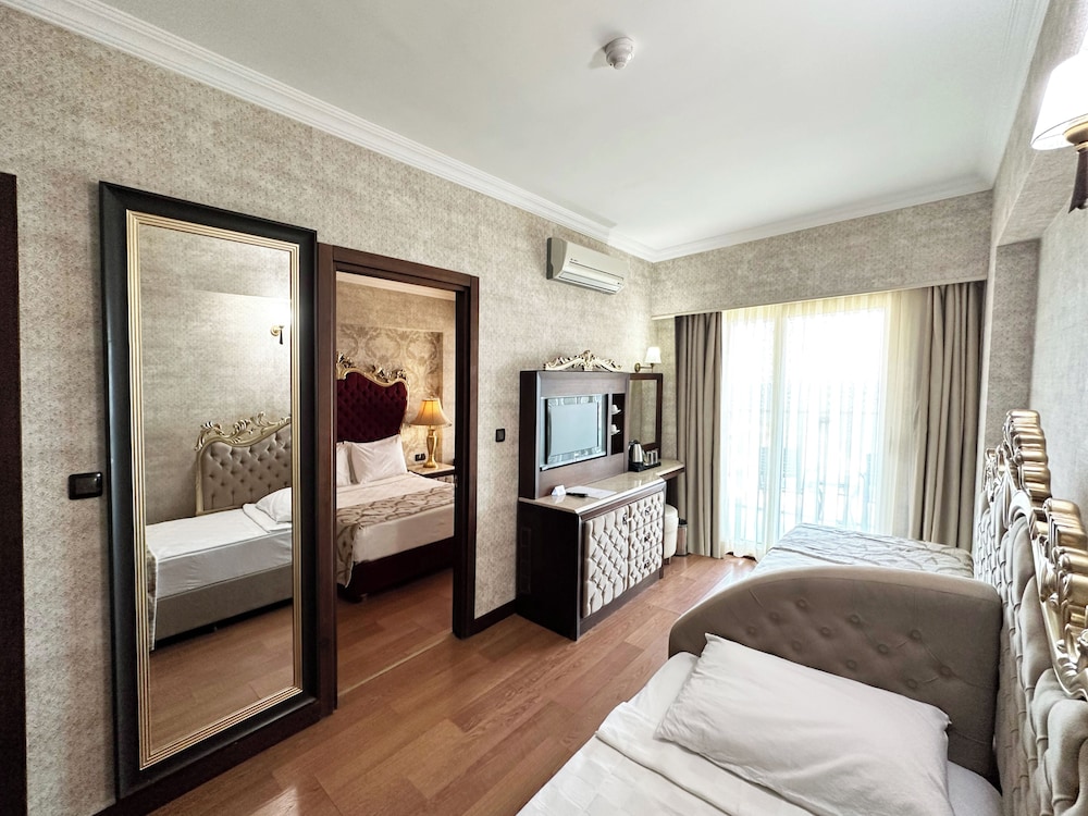 Laur Hotels Experience & Elegance — Hotel rooms in Didim, Aydin