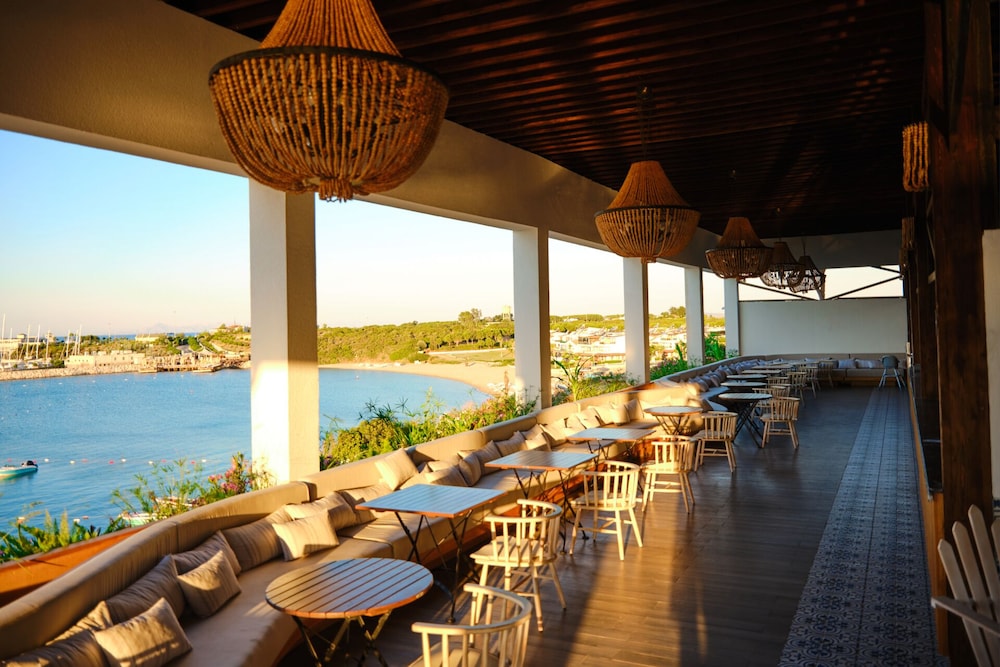 Laur Hotels Experience & Elegance — Restaurant & bars in Didim, Aydin