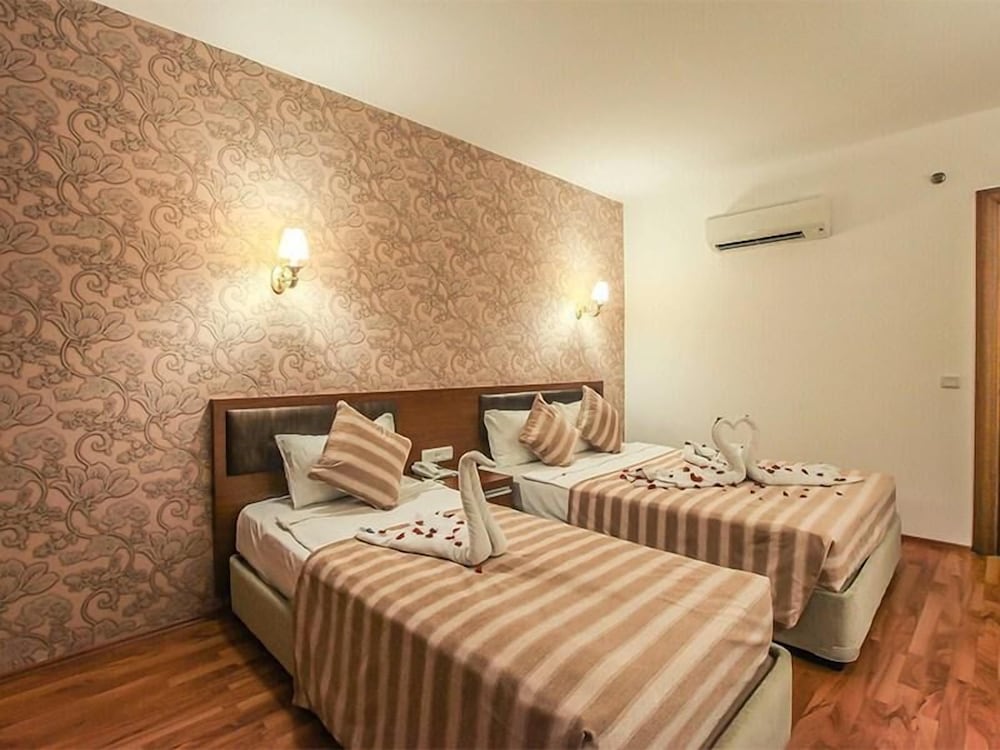 Eftalia Aqua Resort – All Inclusive — Rooms in Alanya