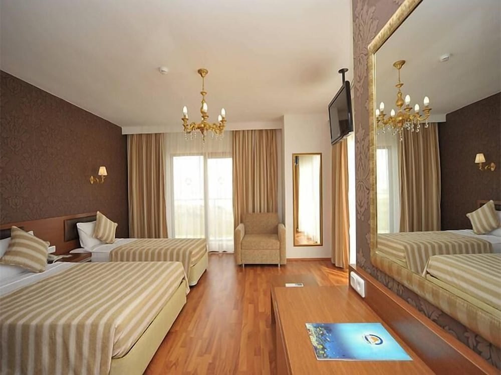 Eftalia Aqua Resort – All Inclusive — Rooms in Alanya