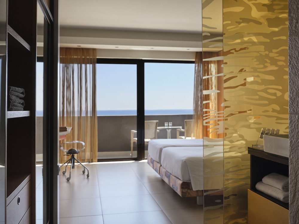 Esperos Mare Resort & Spa — Hotel rooms in Faliraki, South Aegean
