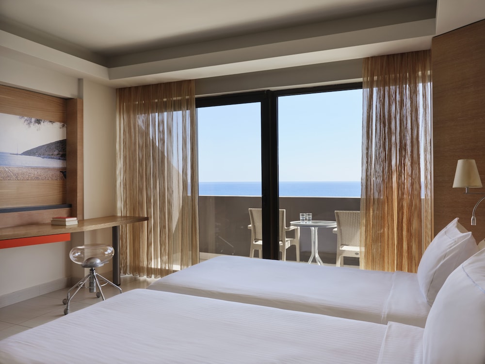 Esperos Mare Resort & Spa — Hotel rooms in Faliraki, South Aegean