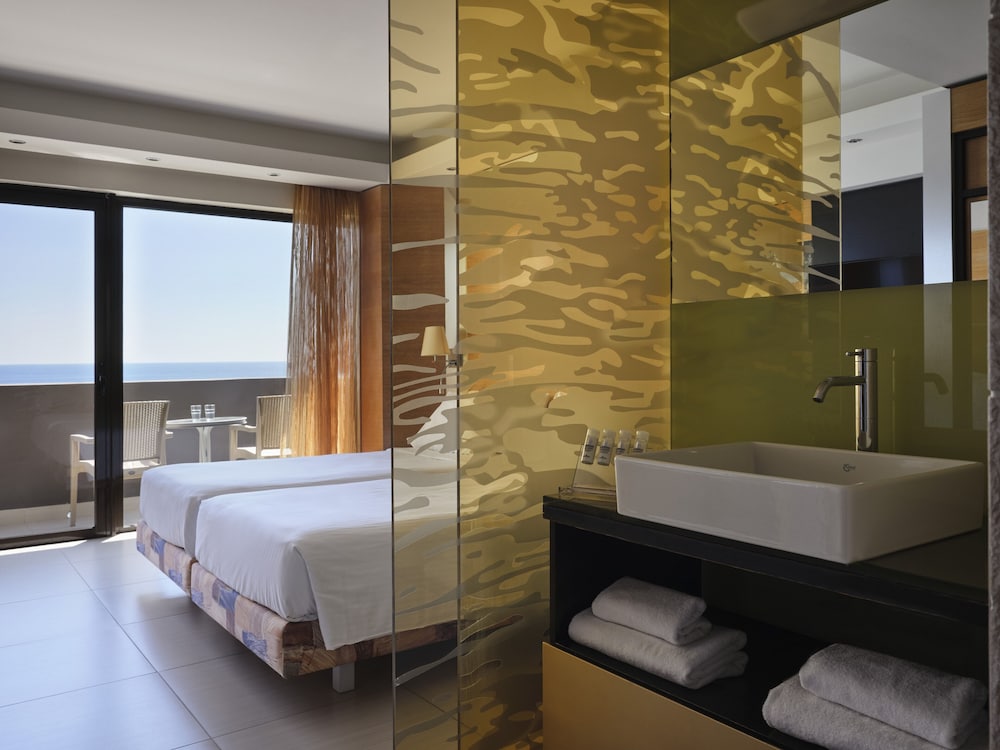 Esperos Mare Resort & Spa — Hotel rooms in Faliraki, South Aegean