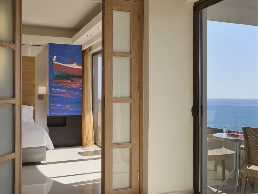 Esperos Mare Resort & Spa — Hotel rooms in Faliraki, South Aegean