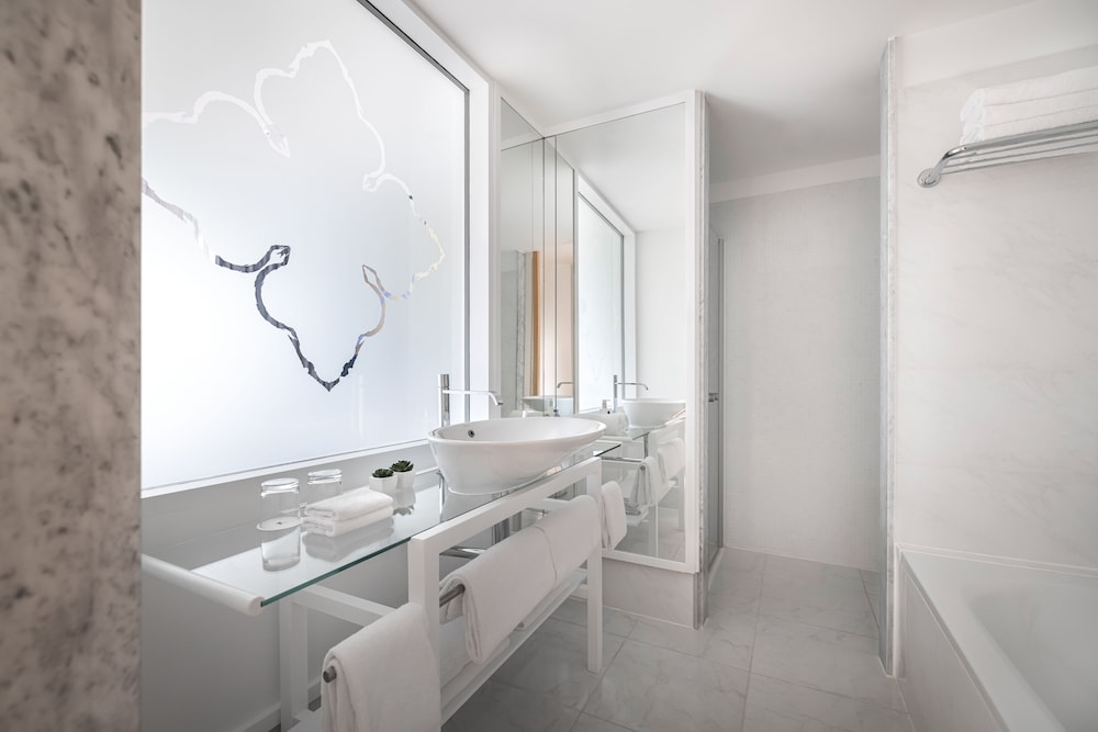 Falkensteiner Hotel Adriana l Adults Only — Hotel rooms in Zadar, Zadar