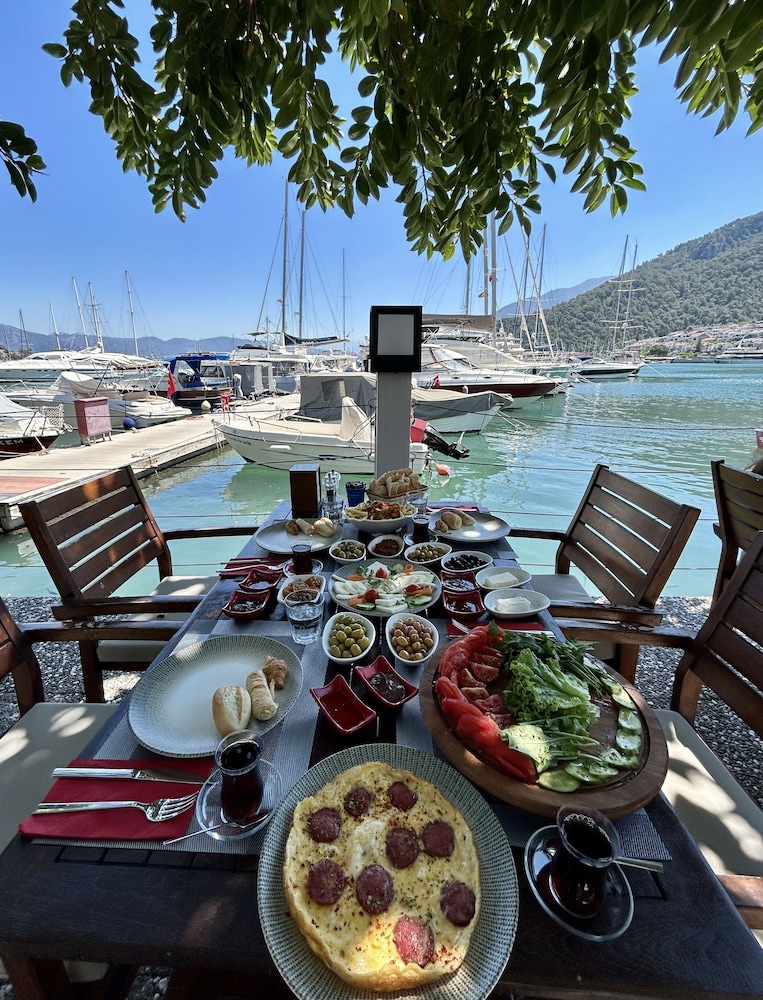 Marina Boutique Fethiye - Boutique Class — Restaurant & bars in Fethiye, Mugla
