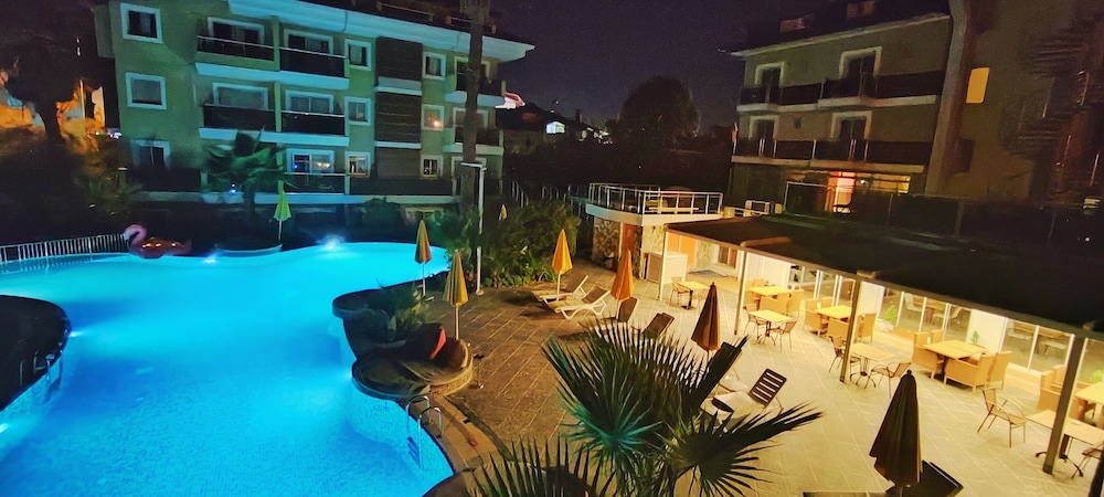 Mersoy Bellavista Hotel — Swimming pool in İçmeler, Mugla
