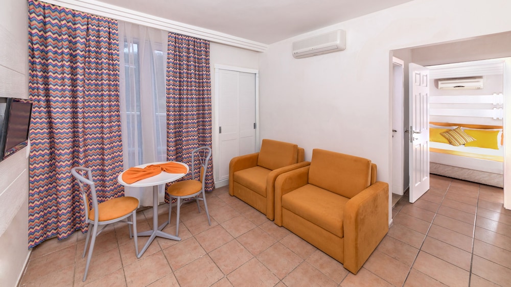 Mersoy Bellavista Hotel — Hotel rooms in İçmeler, Mugla