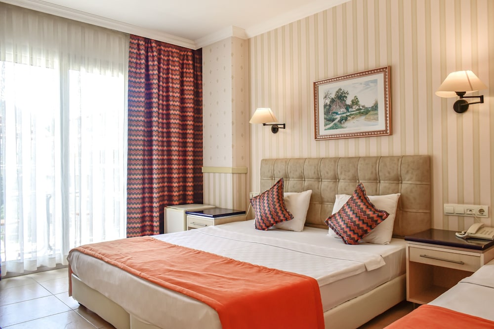 Mersoy Bellavista Hotel — Hotel rooms in İçmeler, Mugla