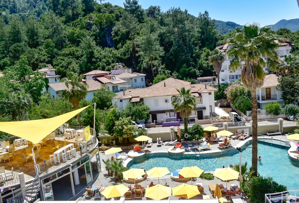 Mersoy Bellavista Hotel — Swimming pool in İçmeler, Mugla