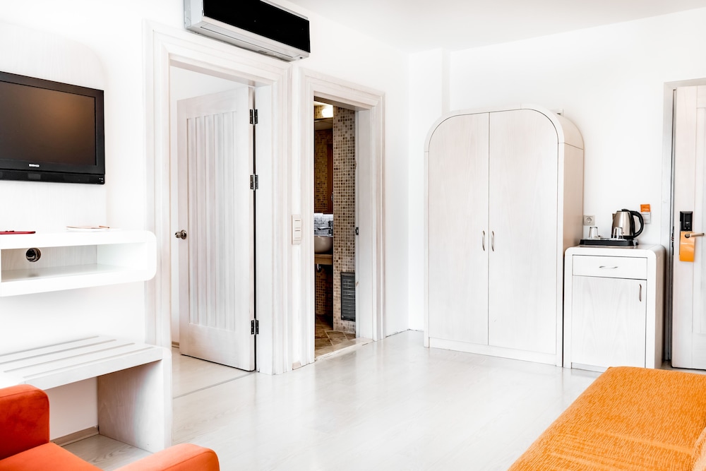 Mersoy Bellavista Hotel — Hotel rooms in İçmeler, Mugla