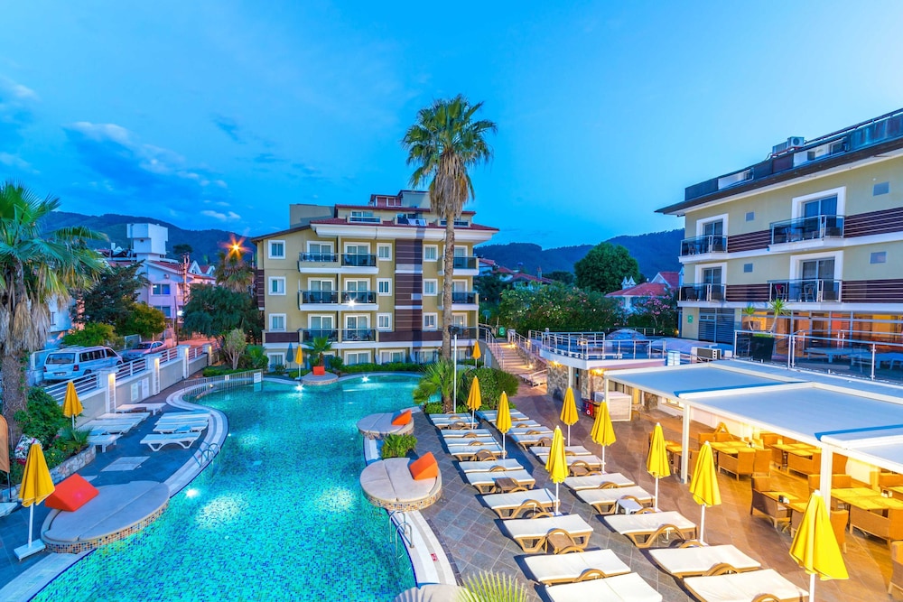 Mersoy Bellavista Hotel — Swimming pool in İçmeler, Mugla