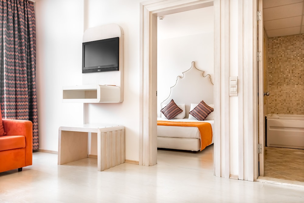 Mersoy Bellavista Hotel — Hotel rooms in İçmeler, Mugla