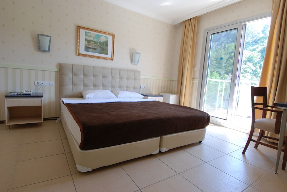 Mersoy Bellavista Hotel — Hotel rooms in İçmeler, Mugla