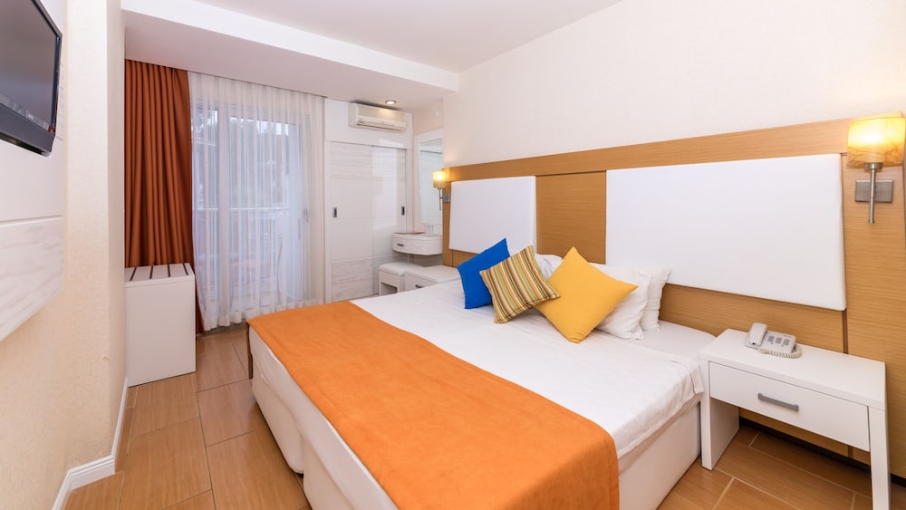 Mersoy Bellavista Hotel — Hotel rooms in İçmeler, Mugla