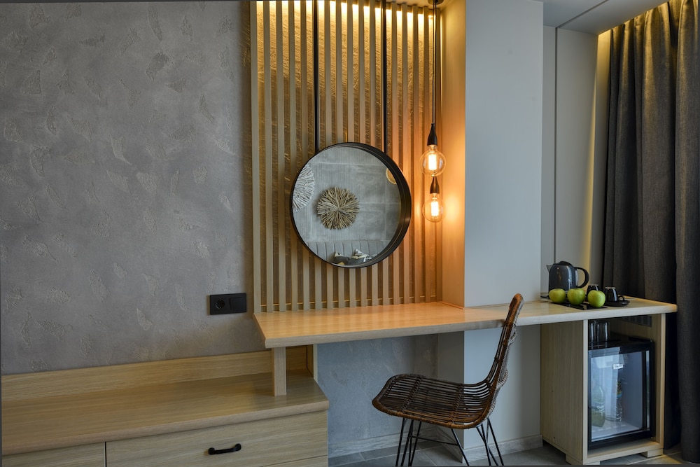 Grifid Hotel Vistamar - Ultra All Inclusive — Hotel rooms in Golden Sands, Varna Region