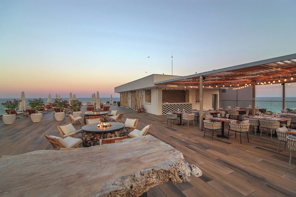 Grifid Hotel Vistamar - Ultra All Inclusive — Restaurant & bars in Golden Sands, Varna Region
