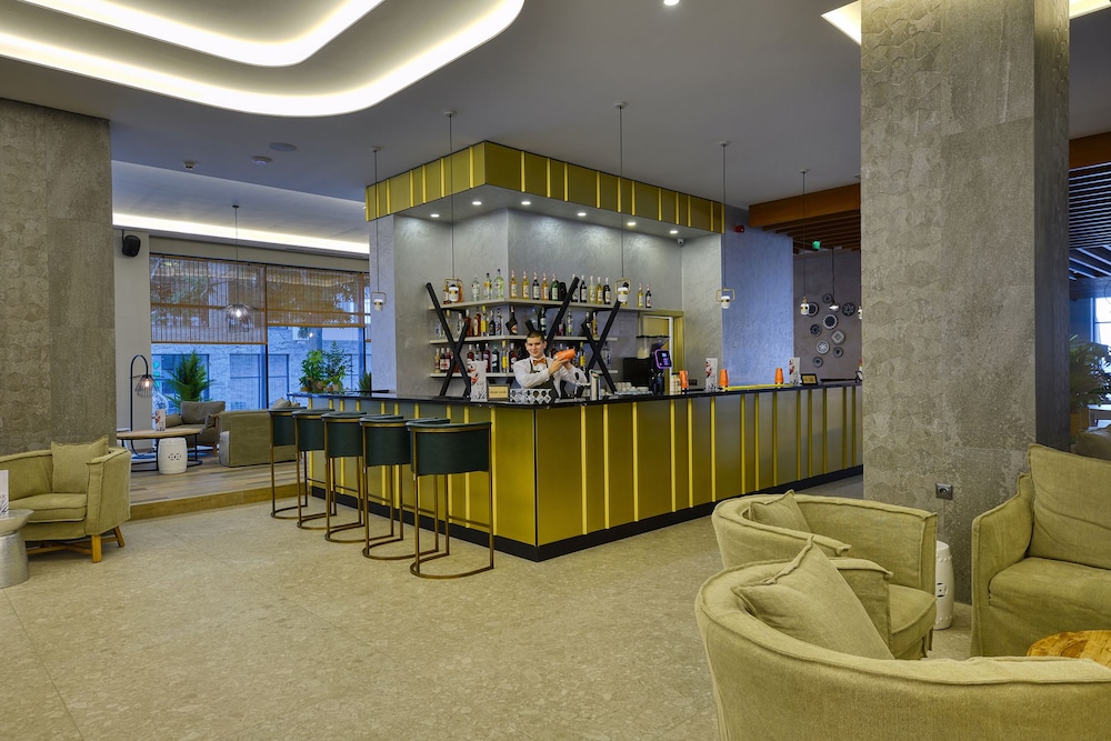 Grifid Hotel Vistamar - Ultra All Inclusive — Restaurant & bars in Golden Sands, Varna Region