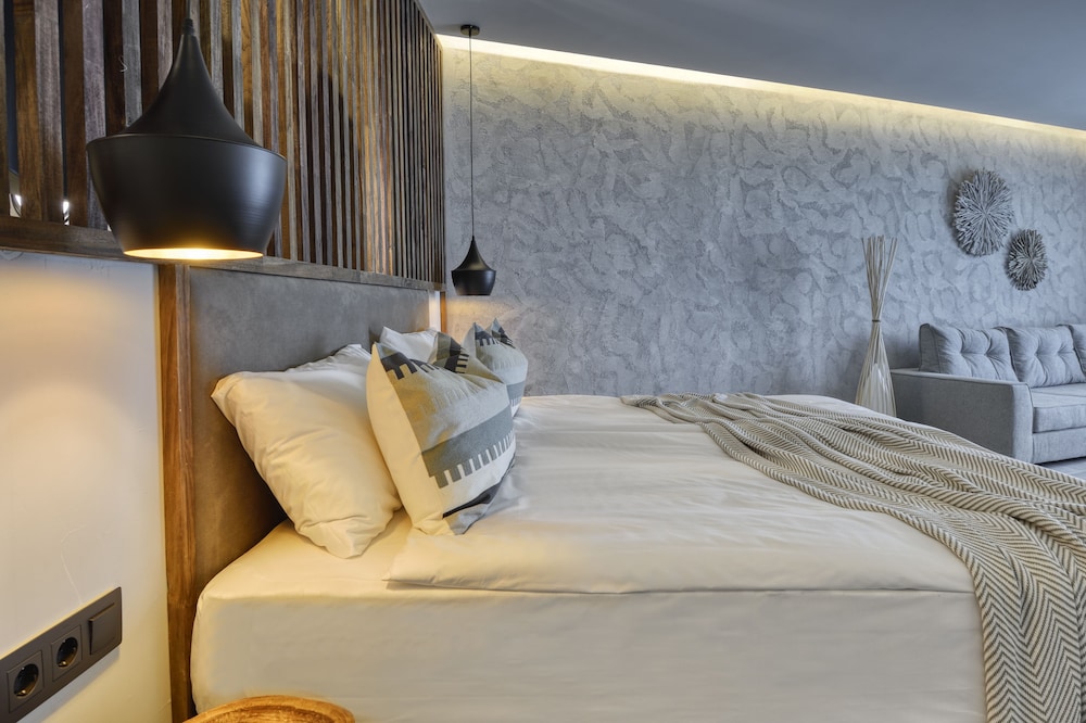Grifid Hotel Vistamar - Ultra All Inclusive — Hotel rooms in Golden Sands, Varna Region