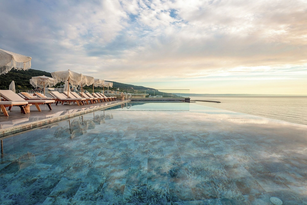 Grifid Hotel Vistamar - Ultra All Inclusive — Swimming pool in Golden Sands, Varna Region