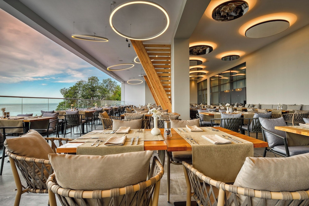 Grifid Hotel Vistamar - Ultra All Inclusive — Restaurant & bars in Golden Sands, Varna Region