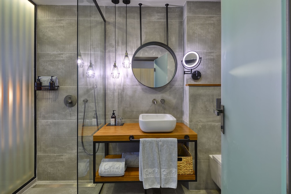 Grifid Hotel Vistamar - Ultra All Inclusive — Hotel rooms in Golden Sands, Varna Region
