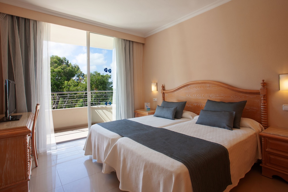 Grupotel Natura Playa — Hotel rooms in Playa de Muro, Balearic Islands