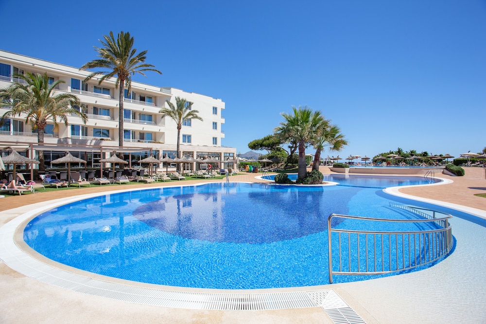 Grupotel Natura Playa — Swimming pool in Playa de Muro, Balearic Islands