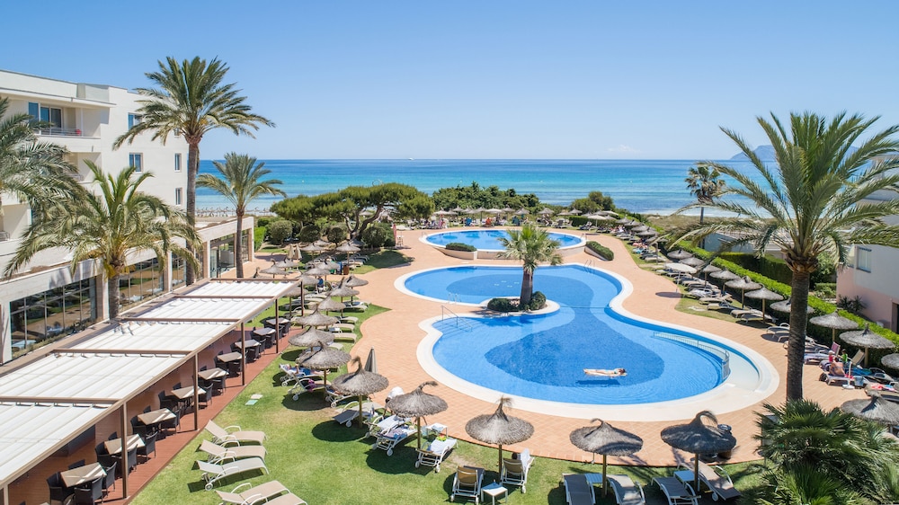 Grupotel Natura Playa — Swimming pool in Playa de Muro, Balearic Islands