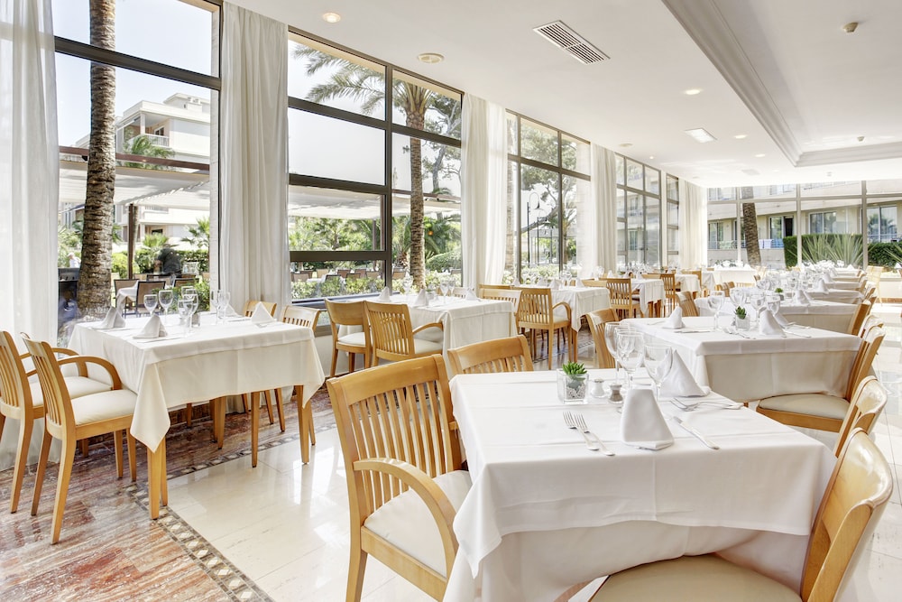Grupotel Natura Playa — Restaurant & bars in Playa de Muro, Balearic Islands