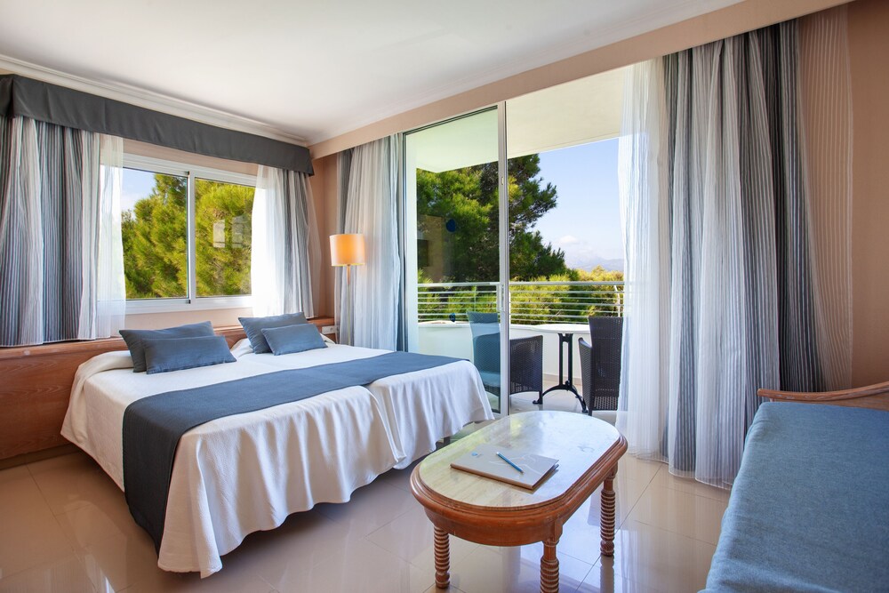 Grupotel Natura Playa — Hotel rooms in Playa de Muro, Balearic Islands
