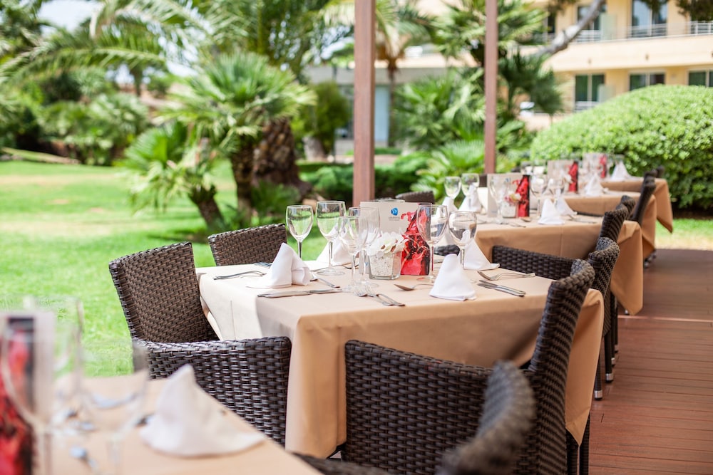Grupotel Natura Playa — Restaurant & bars in Playa de Muro, Balearic Islands