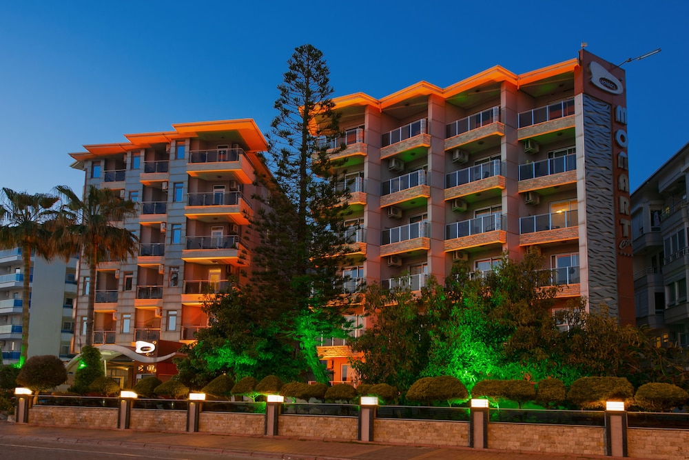 Monart City Hotel - All Inclusive — Hotel building in Alanya