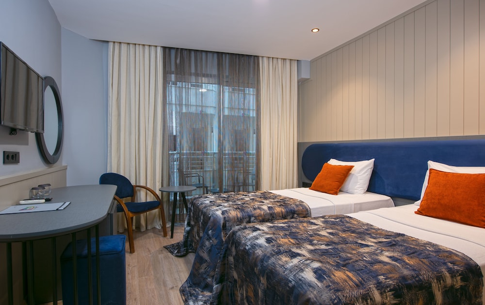 Monart City Hotel - All Inclusive — Hotel rooms in Alanya