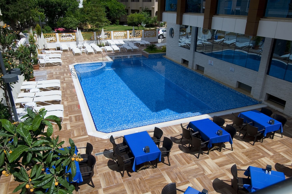 Supreme Marmaris Hotel — Swimming pool in Marmaris, Mugla
