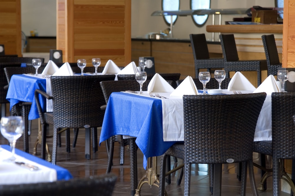 Supreme Marmaris Hotel — Restaurant & bars in Marmaris, Mugla