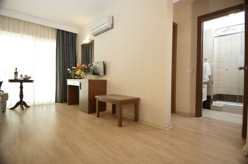 Supreme Marmaris Hotel — Hotel rooms in Marmaris, Mugla