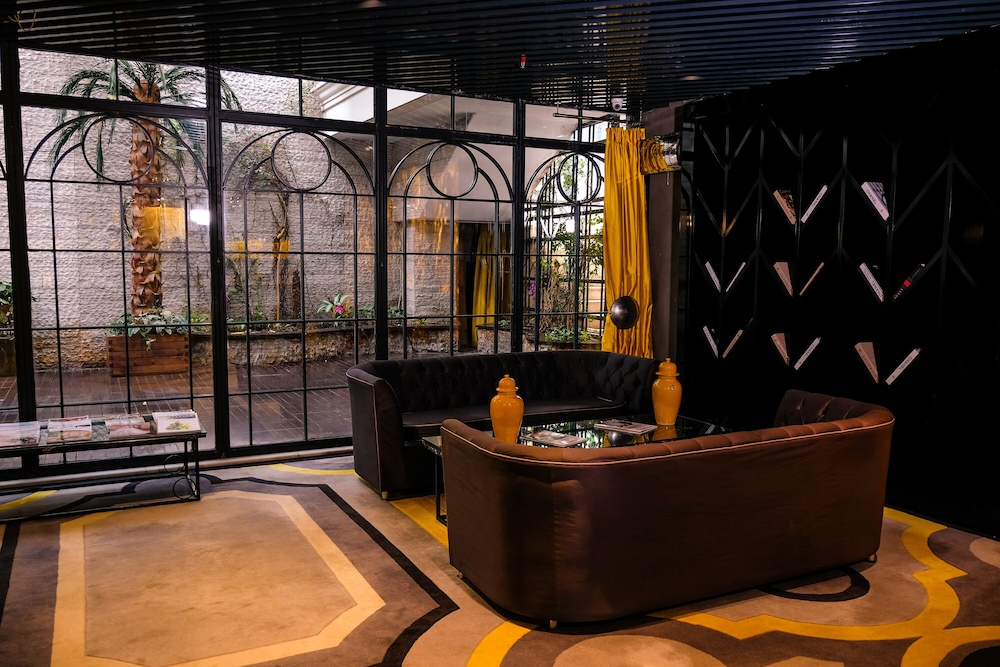 Sura Design Hotel and Suites - Boutique Class — Hotel building in Istanbul, Istanbul