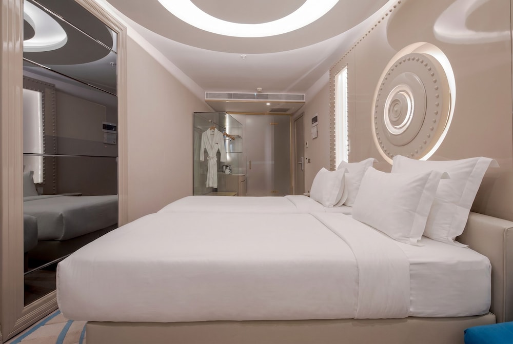 Sura Design Hotel and Suites - Boutique Class — Hotel rooms in Istanbul, Istanbul