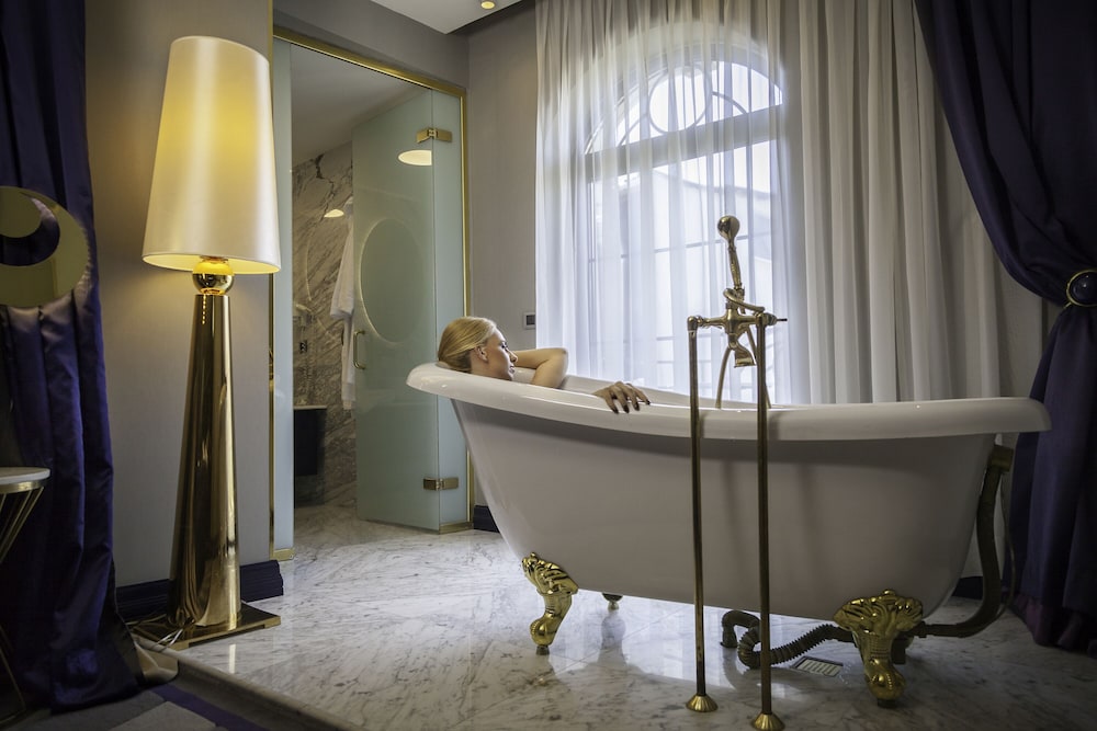 Sura Design Hotel and Suites - Boutique Class — Hotel rooms in Istanbul, Istanbul