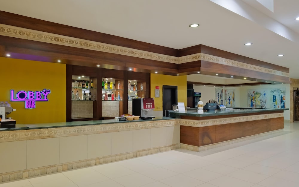 Sural Resort - All Inclusive — Restaurant & bars in Side